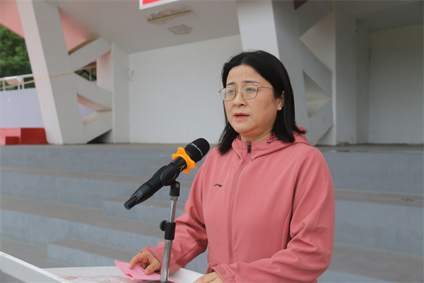 姜校長致開幕詞.jpg