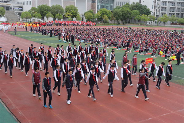 運(yùn)動員入場.jpg