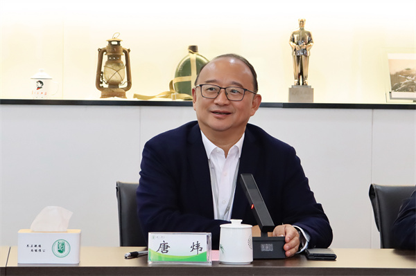 樹(shù)人學(xué)校黨委書記、校長(zhǎng)唐煒致歡迎辭.jpg