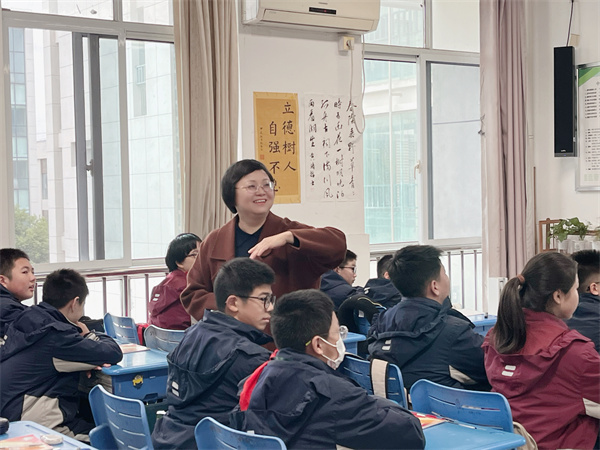音樂組童敏娟老師開課.jpg