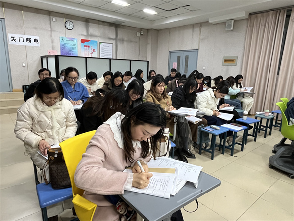 1-0市直英語教師參與活動.jpg