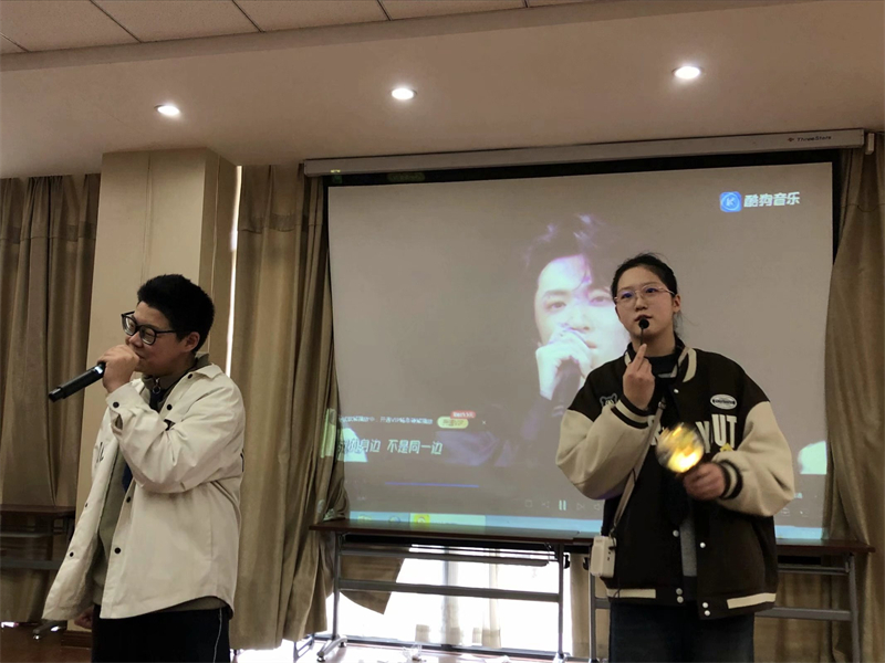 歌曲《干杯》王哆啦，倪一然.jpg