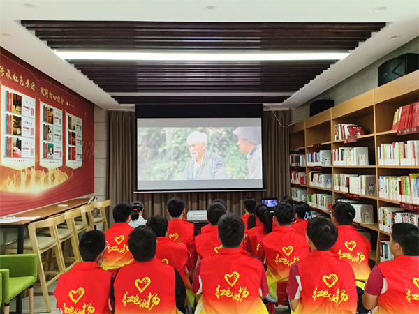 觀看紅色微電影 .jpg