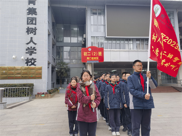 整隊出發(fā).jpg