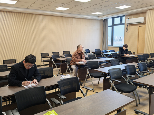 物理組試卷講評(píng)課聽課現(xiàn)場(chǎng).jpg