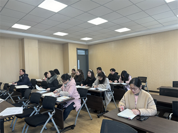語(yǔ)文組試卷講評(píng)課聽課現(xiàn)場(chǎng).jpg