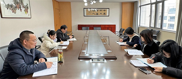 政治組專題復(fù)習課評課現(xiàn)場.jpg