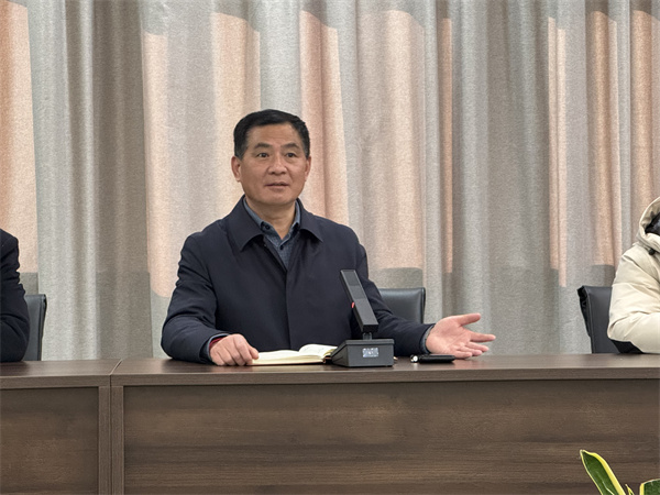 鳳棲湖校區(qū)校長朱云峰提新學(xué)期工作要求.jpg