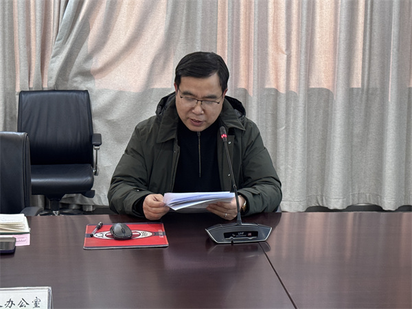 班主任常立順老師交流.jpg