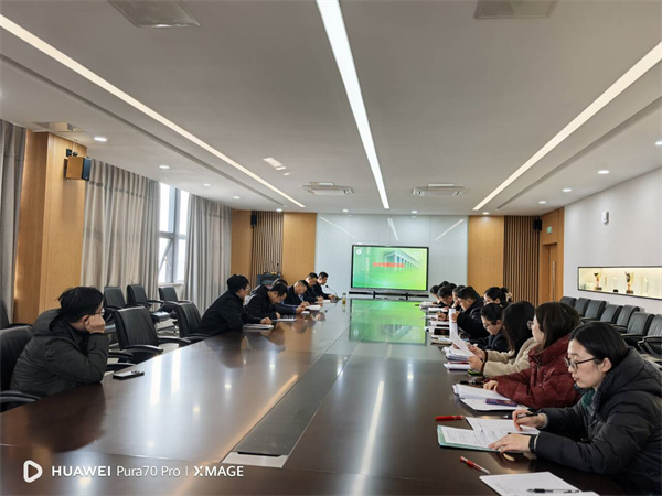 數(shù)學組專題復(fù)習課評課現(xiàn)場.jpg