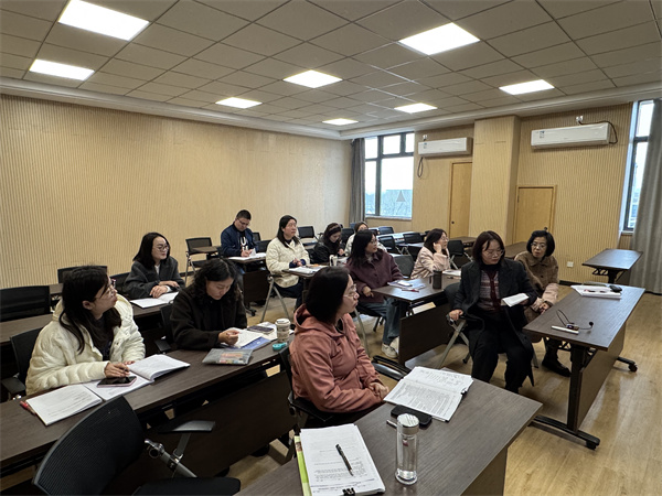 全體教師評(píng)課.jpg