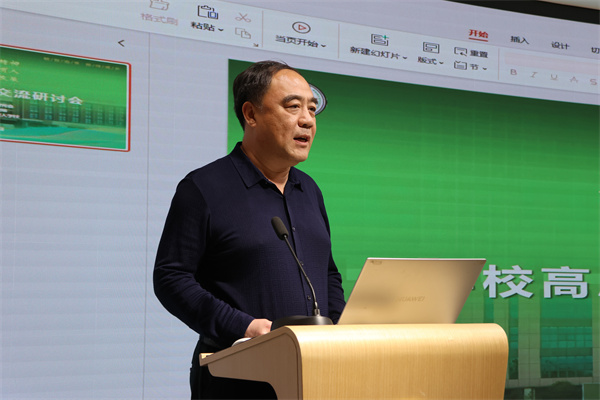 北京市第101中學(xué)懷柔分校黨委書記陳江坡.jpg