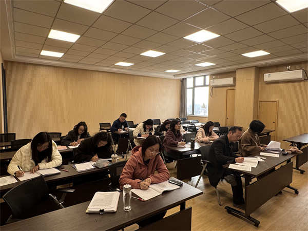 全體教師聽課.jpg