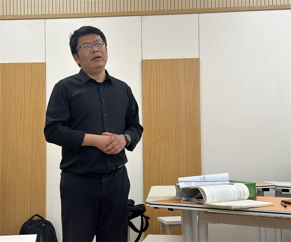徐建華老師評(píng)課.jpg