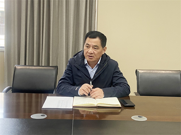 鳳棲湖校區(qū)校長朱云峰提工作要求.jpg