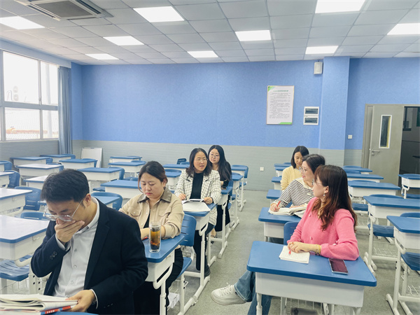 課后評課.jpg