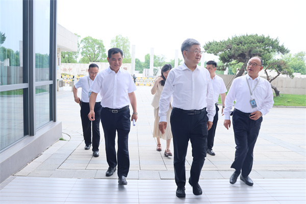 蒞臨樹高走訪慰問.jpg
