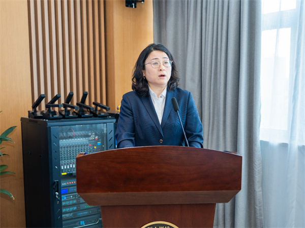 姜亞芹副校長主持.jpg