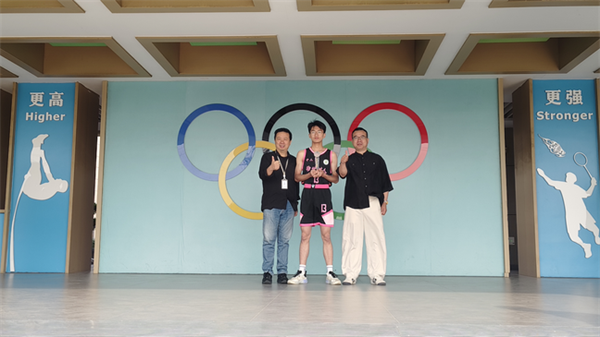 7 最佳球員 高二12班趙銳宸.png