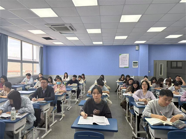 觀課現(xiàn)場1.jpg