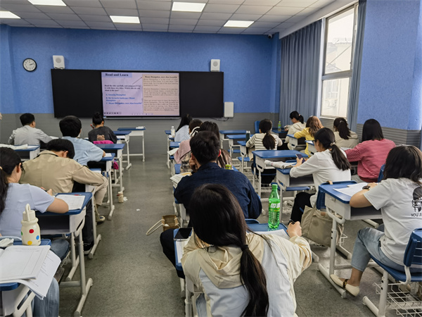 觀課現(xiàn)場2.jpg