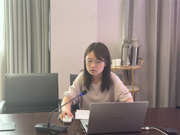 吳小潔老師匯報(bào).jpg