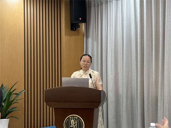 徐敏發(fā)言.jpg