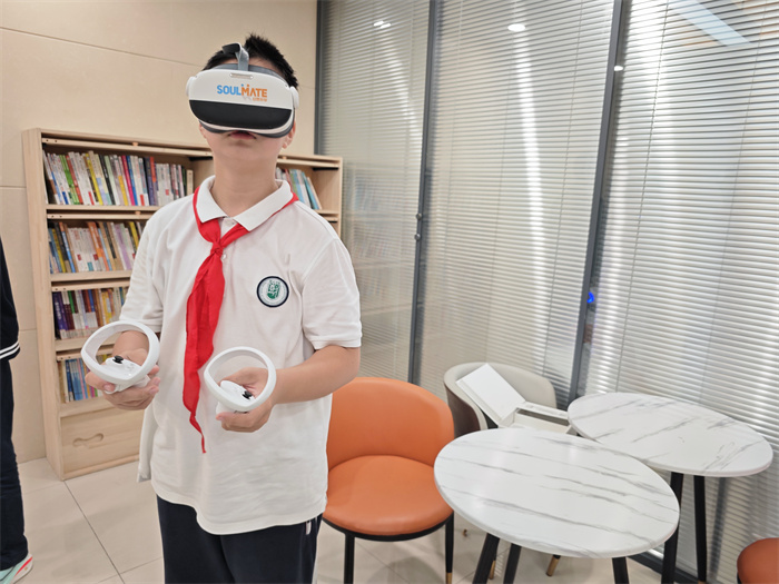VR訓(xùn)練儀.jpg