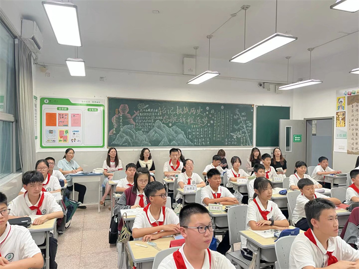 教師聽課2.jpg