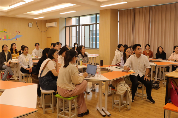 政治音樂(lè)組：講座現(xiàn)場(chǎng).jpg